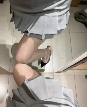 年轻女大，玩sm进