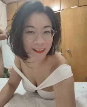 容貌甚好， 良家熟女很会玩