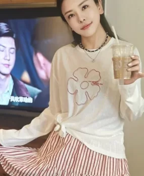 轻熟肥臀小鱼姐