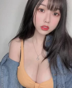 兼职妹妹胸大屁股翘