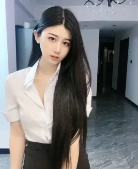 大连兼职私人接单 模特，黑丝 口爆 逼逼粉嫩，不限次数