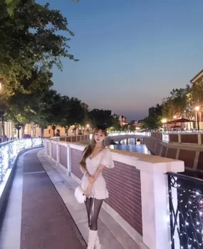 极品诱惑黑丝幼师小师妹上一炮就人间值得