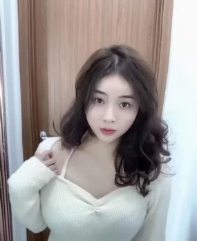 超高颜值口罩妹