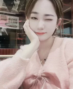 大连短开美甲师