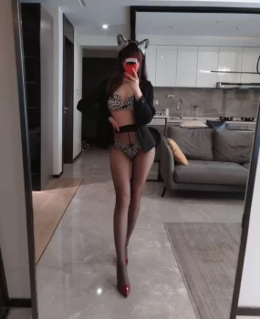 上海情趣丝袜，全套水磨，服务天花板