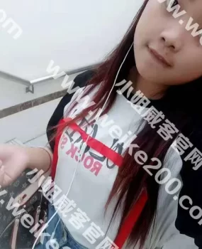 奎屯南门楼刚下水不久18嫩妹子