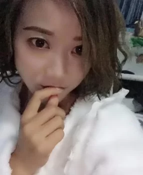 西郊清水湾嫩妹子