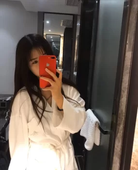 年轻，又紧又水多