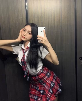 颜值女生，上海