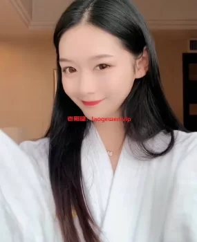 出差找了个实习的空姐