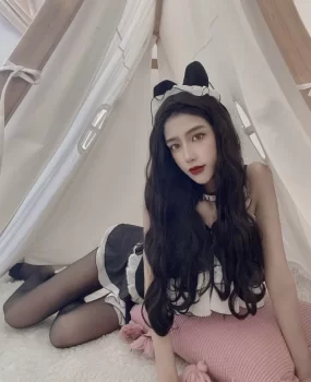 长沙芙蓉区黑丝大长腿极品模特前凸后翘