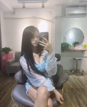 大连职校兼职粉嫩女学生